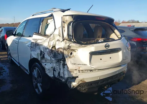 2015 Nissan Pathfinder Platinum z USA, uszkodzony, nr VIN 5N1AR2MM1FC699063